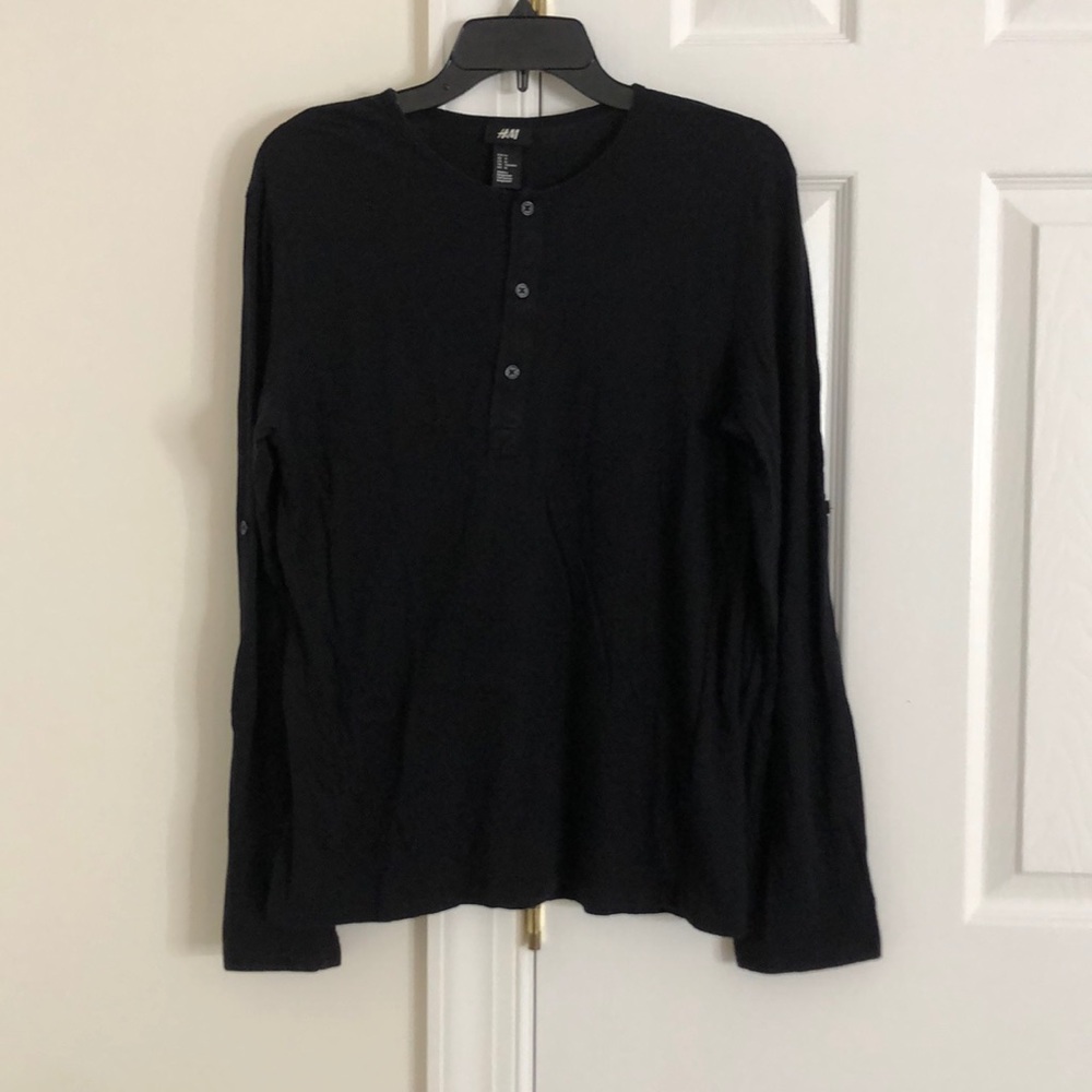 Long sleeve black T-shirt